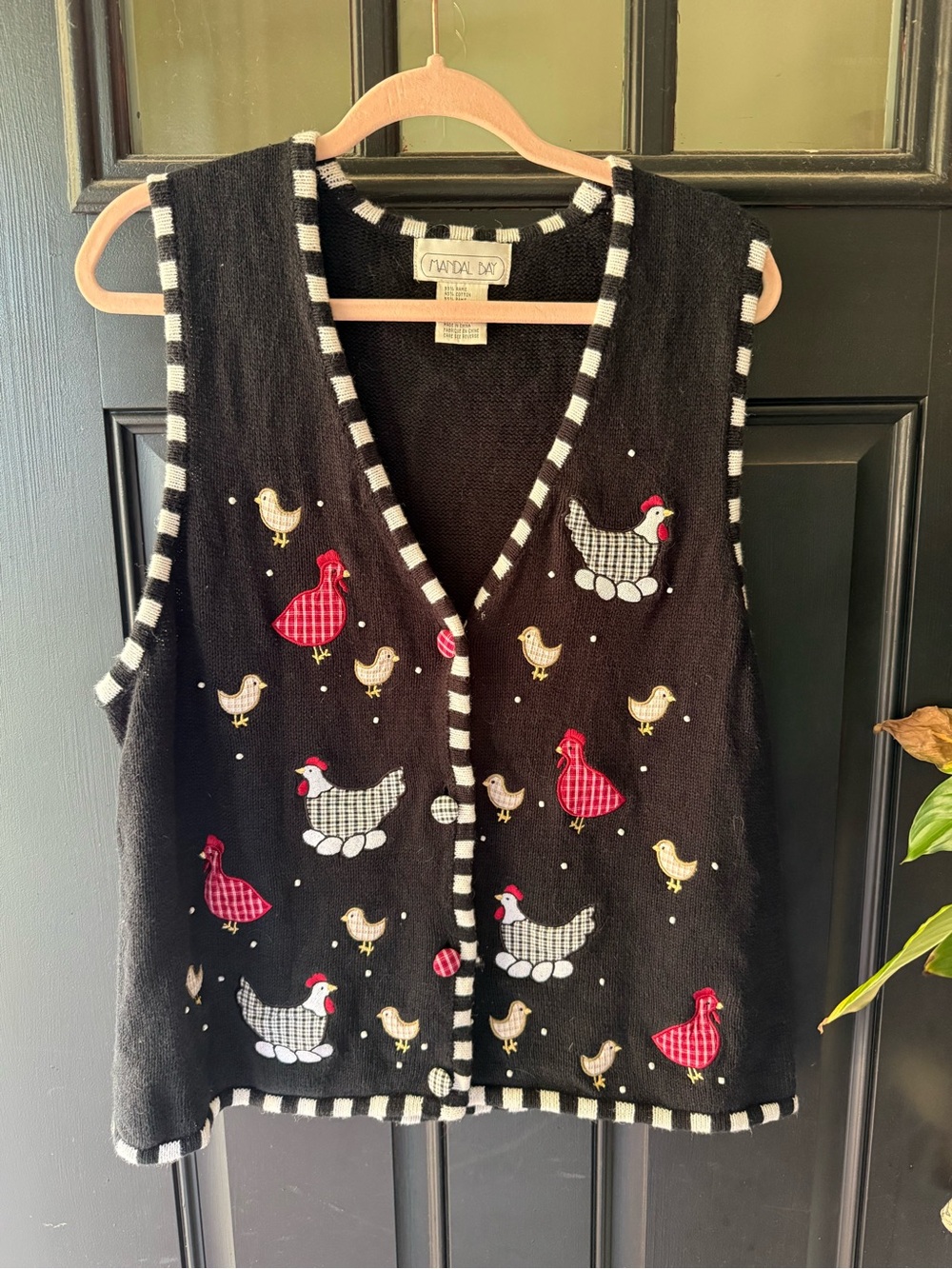 Mandal Bay Hens Chicks & Eggs Black Embroidered Beaded Knit Vest Cottagecore  XL